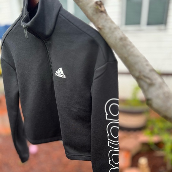 Adidas Women's Linear Fleece 1/4 Zip Pullover Crop Sweatshirt Black  Size XS - Picture 2 of 5